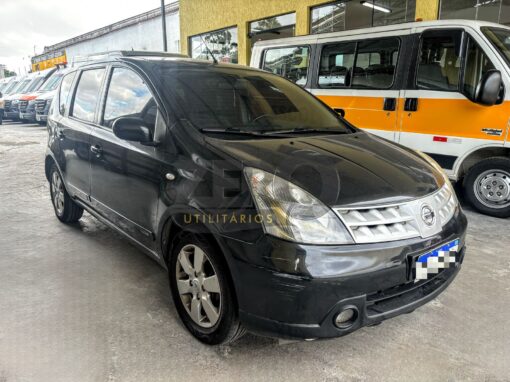 Nissan Livina 2010 SL 1.6 Flex Manual Completo